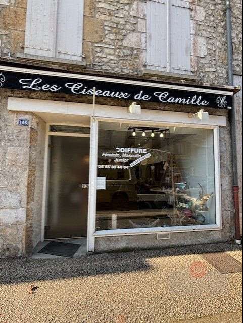 A vendre salon de coiffure refait à neuf Bretenoux