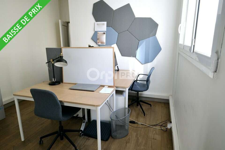 A louer bureau rénové  Saint Herblain Beauséjour 