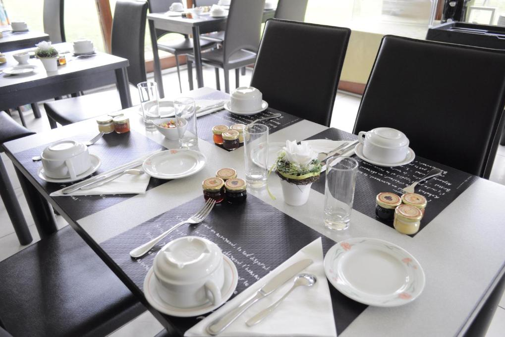 Cession bel hôtel restaurant *** rives de Loire 58