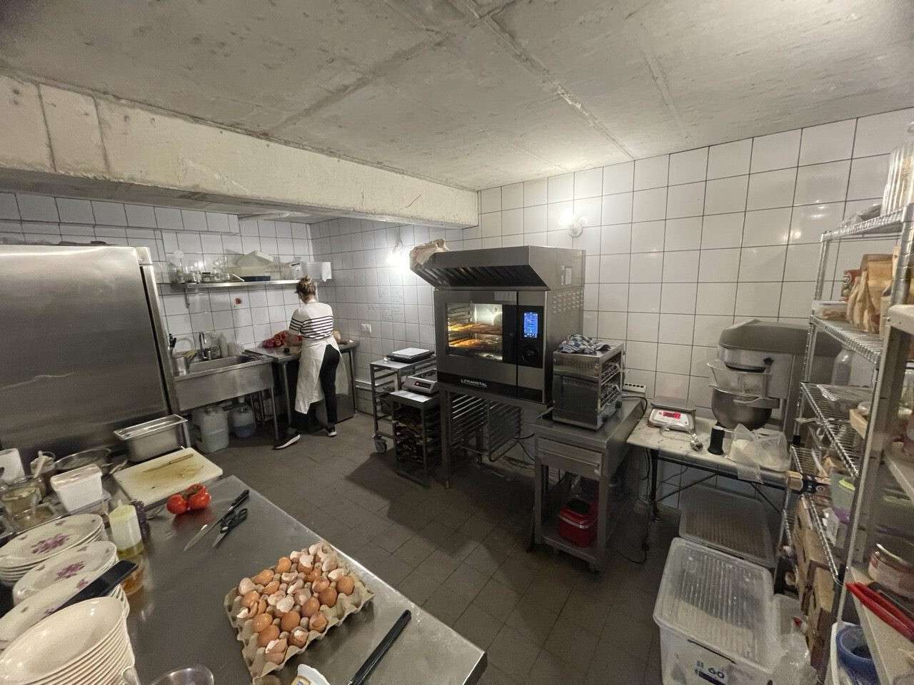 Cède coffee shop petite restauration 26 cvts Paris
