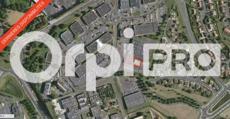 Local commercial 1000m² à vendre en ZA à Soissons 