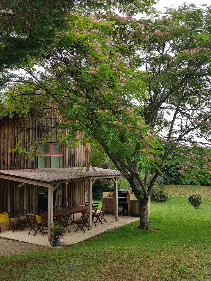 Vente camping gîtes sur 4 hectares à Sarlat