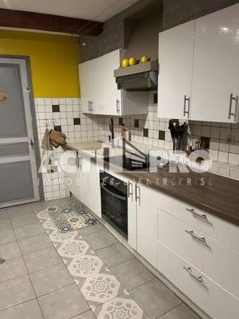 Vente maison familiale 154 m² Maury