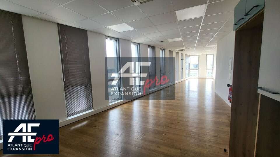 A louer bureaux 408m² entrée de ville St Nazaire