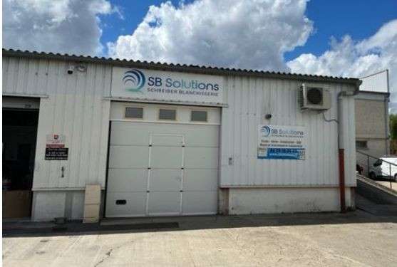 Vente local activité bureaux 224m² à Lissieu