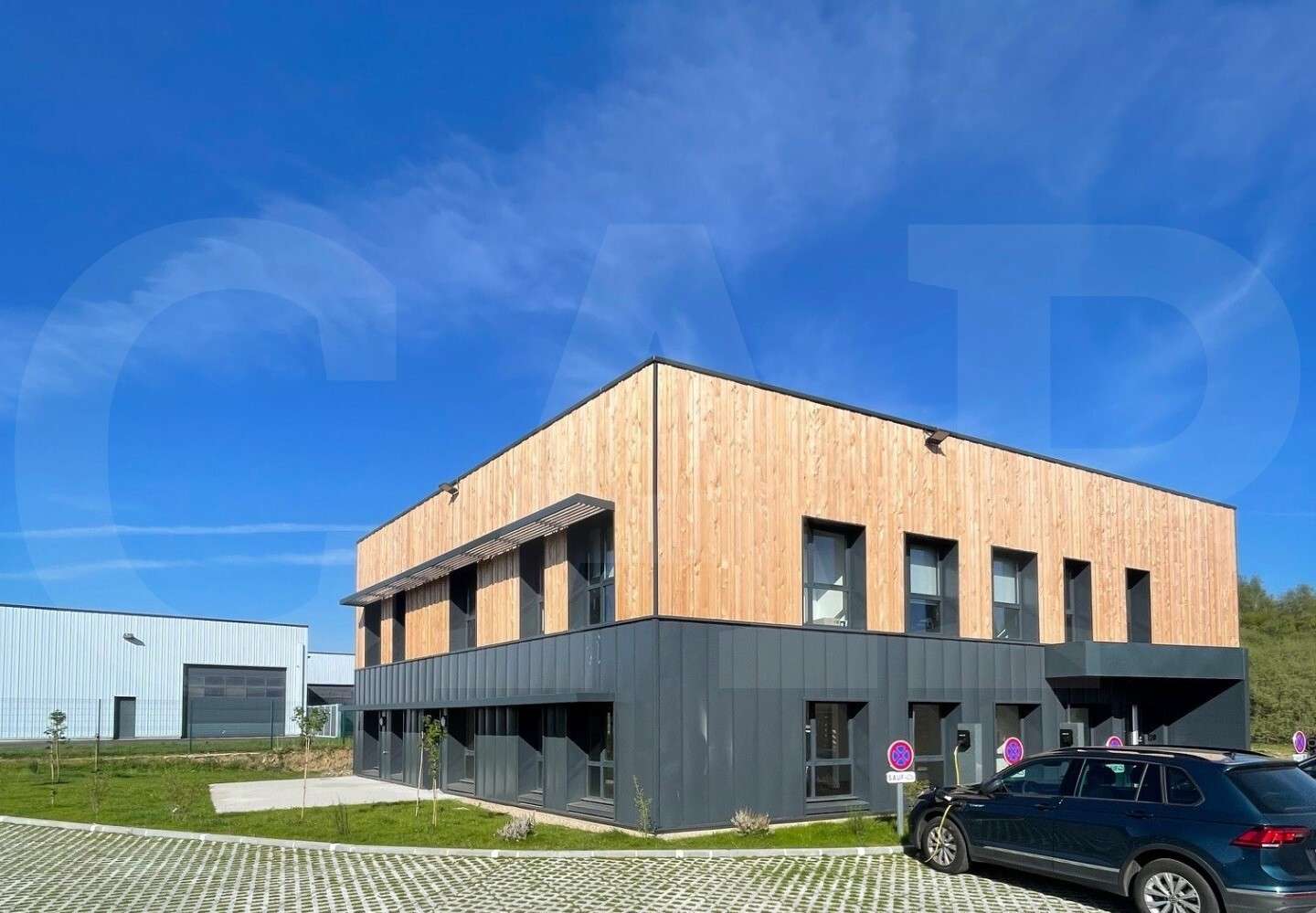 A louer bureaux modernes 190m² à Mellac