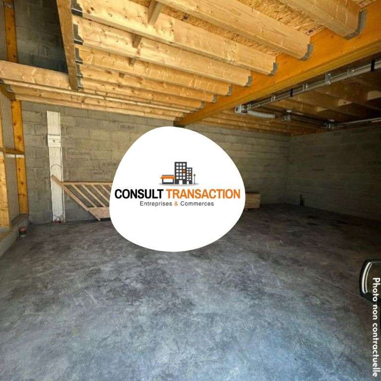 Cellule 95m² à louer à Saint-Brévin-les-Pins