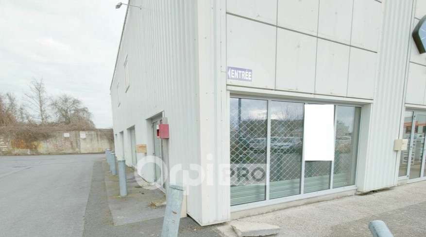 Local commercial de 119m² à louer en zc Betheny
