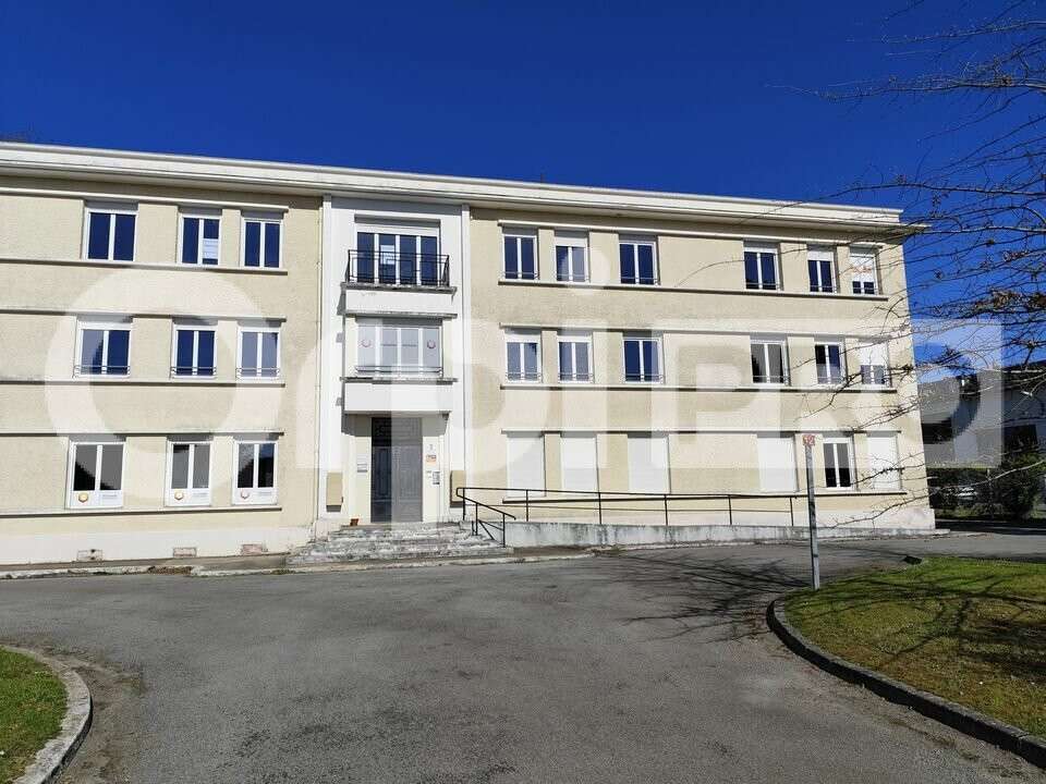A louer bureaux 20m² R+2 PME Limoges Sud Romanet