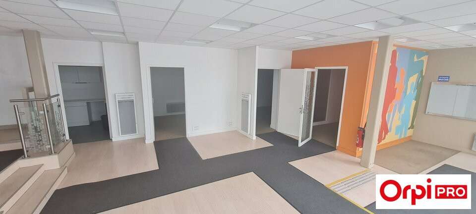 Commerce 210m² à louer au centre de Saint-Brieuc
