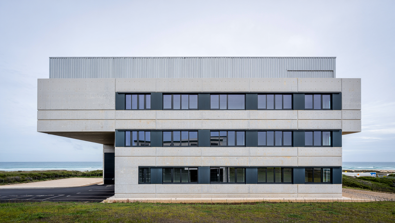 A louer bureaux 240m² La Rochelle Aéroport