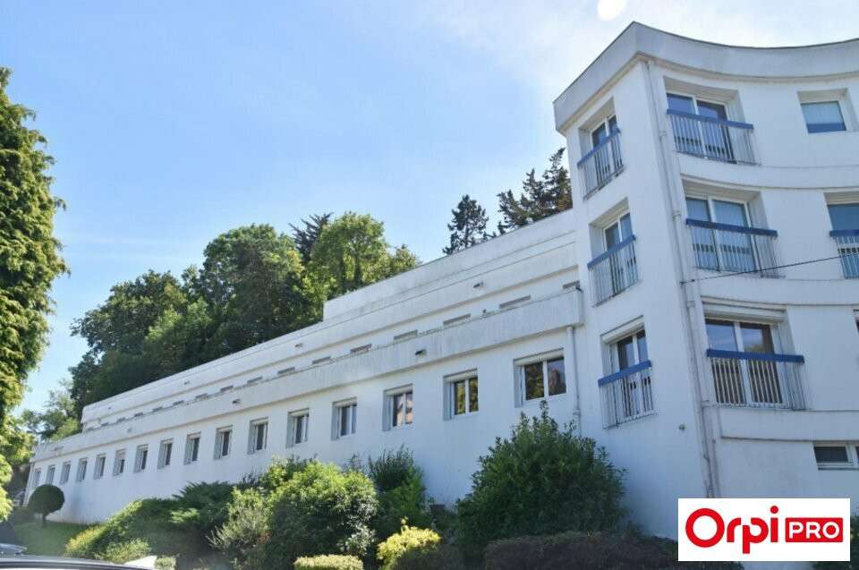 Bureaux 388m² à louer en centre-ville Saint-Brieuc