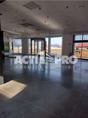 À louer local commercial Perpignan Porte d'Espagne