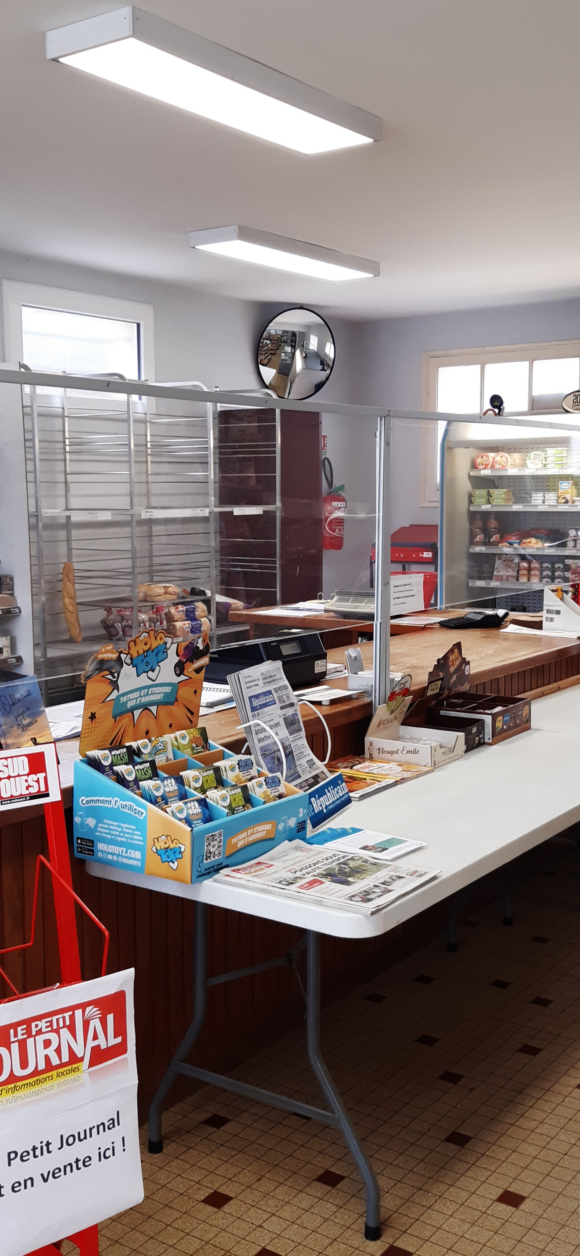 Vente commerce multiservices dans village du 47