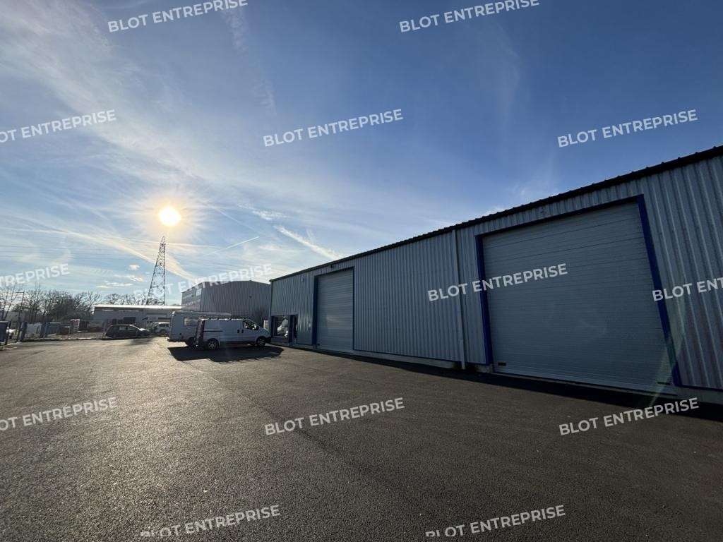 A louer locaux d'activités 300m² à Pontchâteau