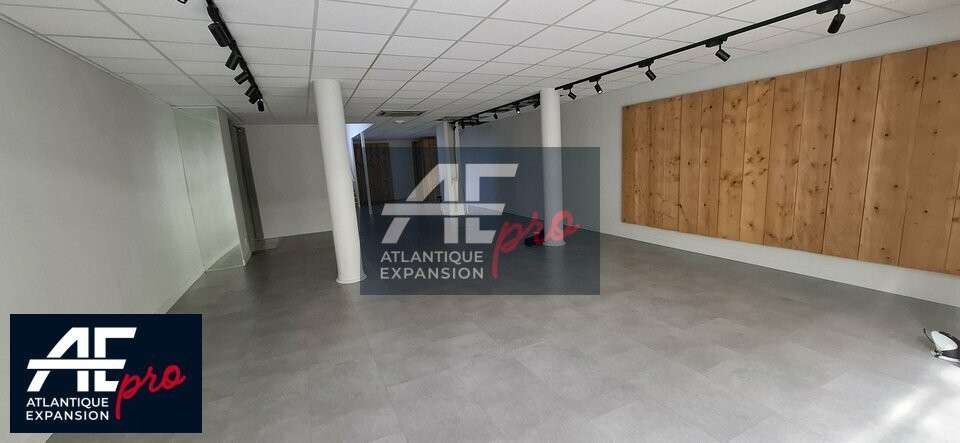 Local commercial 139m² à louer St Nazaire centre