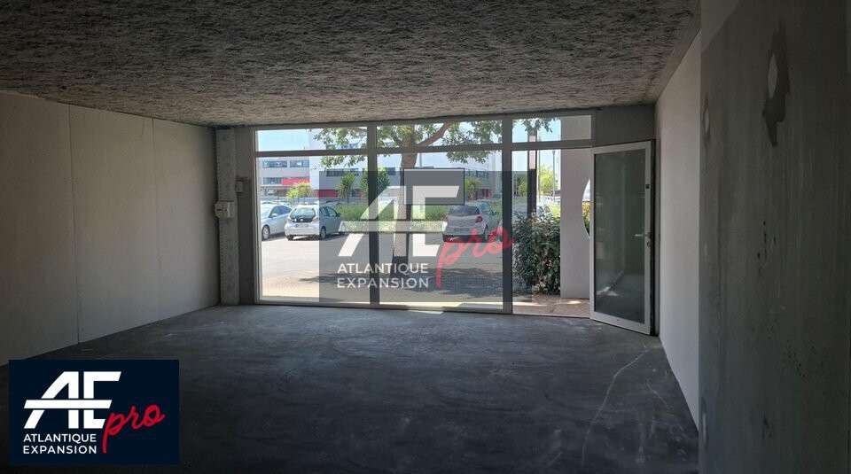 Local commercial 49m² à louer à Trignac