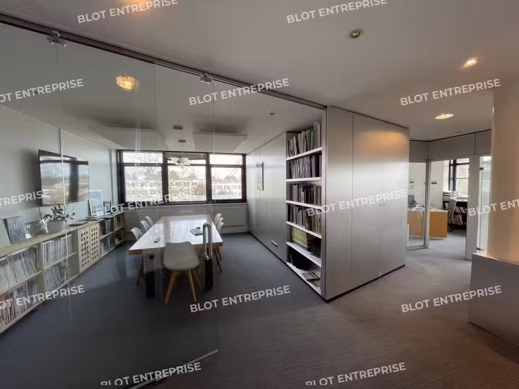 À vendre bureaux aménagés 315m² à Rennes