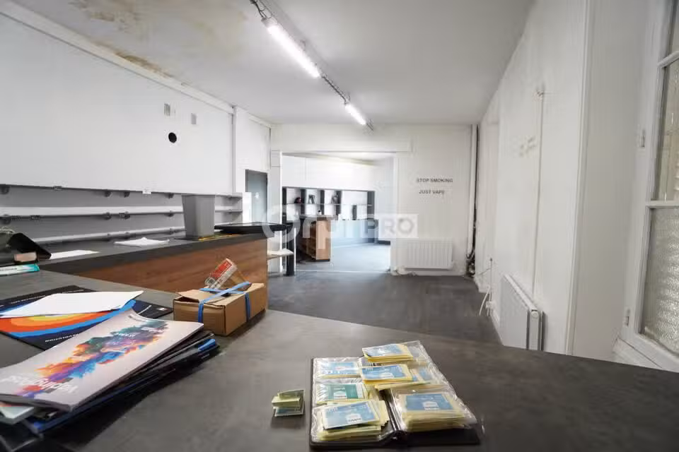 A louer local commercial de 90m² en RDC à Dijon