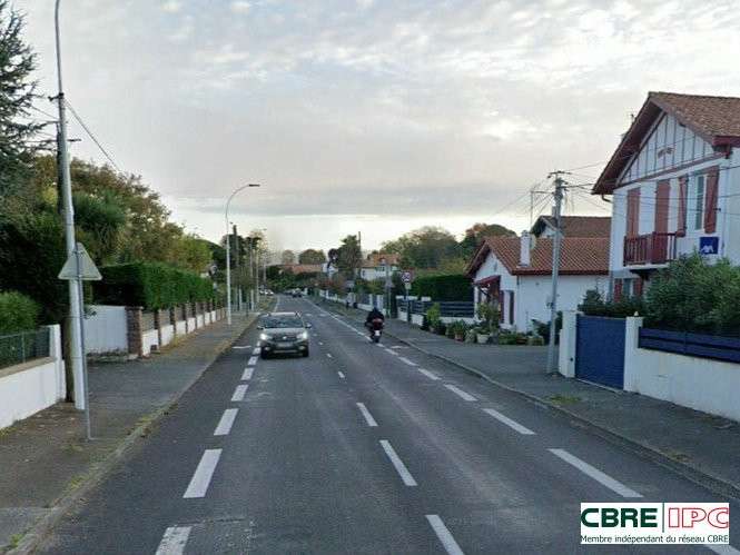 Location bureaux de 611m² à Biarritz axe passant