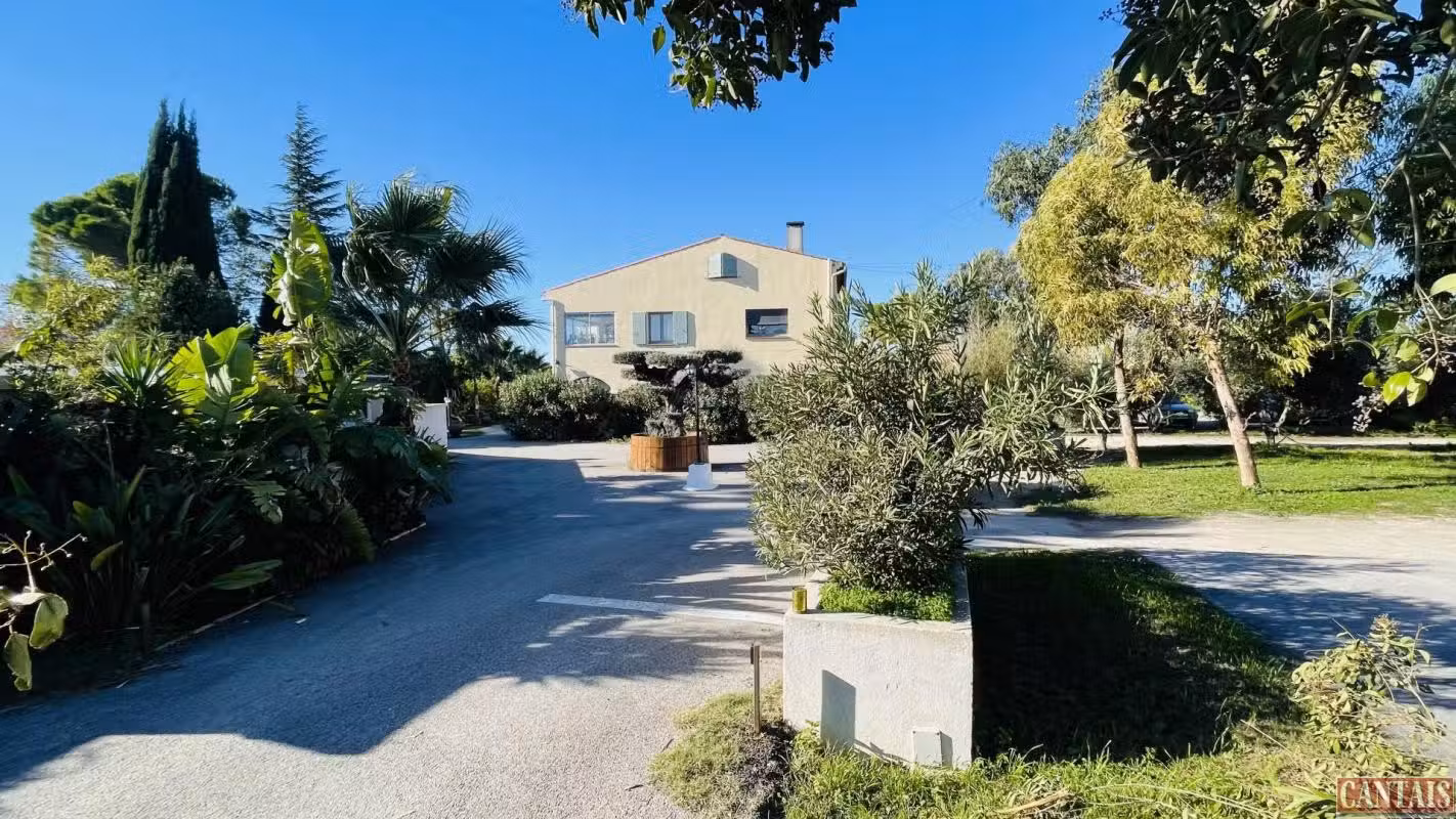 Vente résidence axe Toulon Saint Tropez
