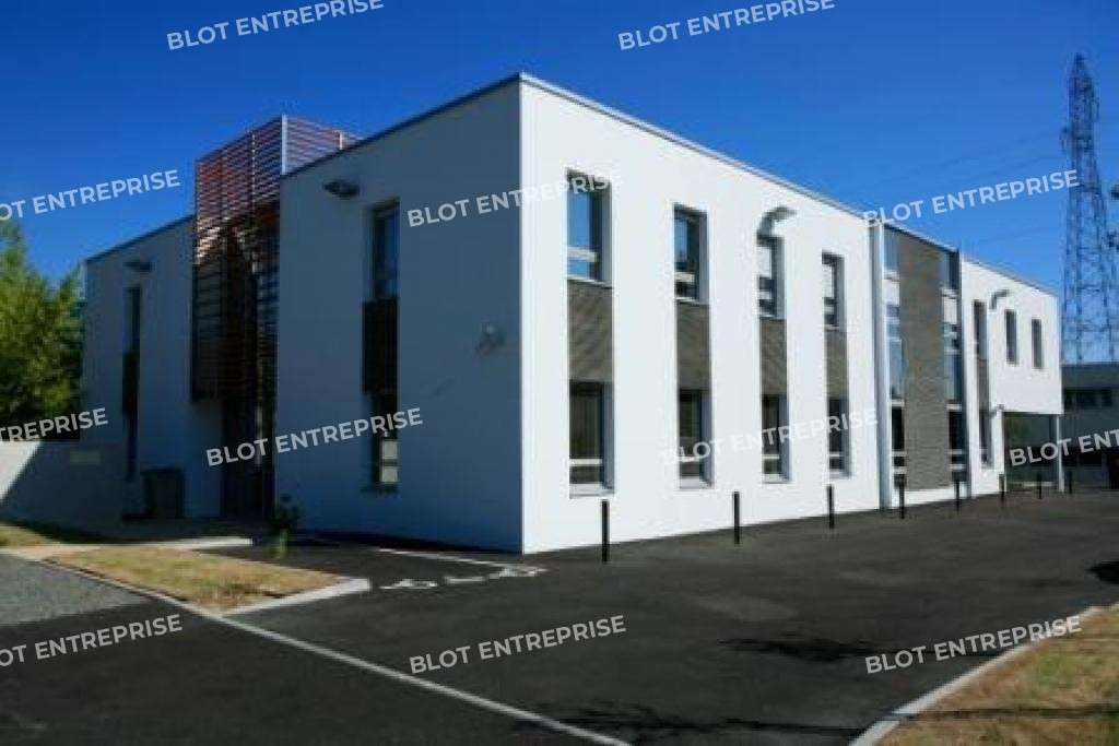 A louer bureaux 275m² R+1 proche périph à Nantes