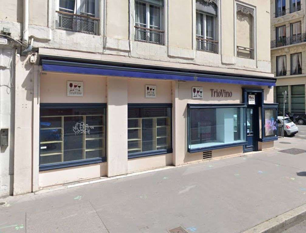 A louer local commercial d'angle 63m² à Lyon 2