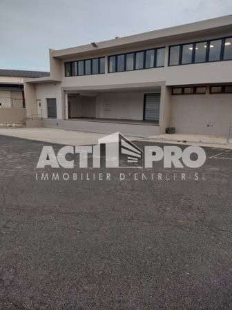 À louer entrepôt 1000m² à Perpignan