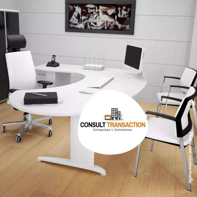 A louer bureau 23m² en R+2 au centre de Pornic