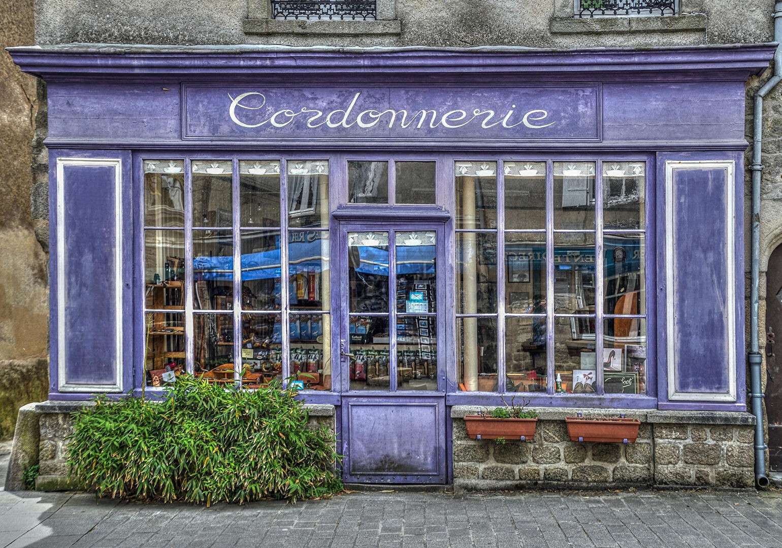 À céder FDC cordonnerie multiservices à Laval