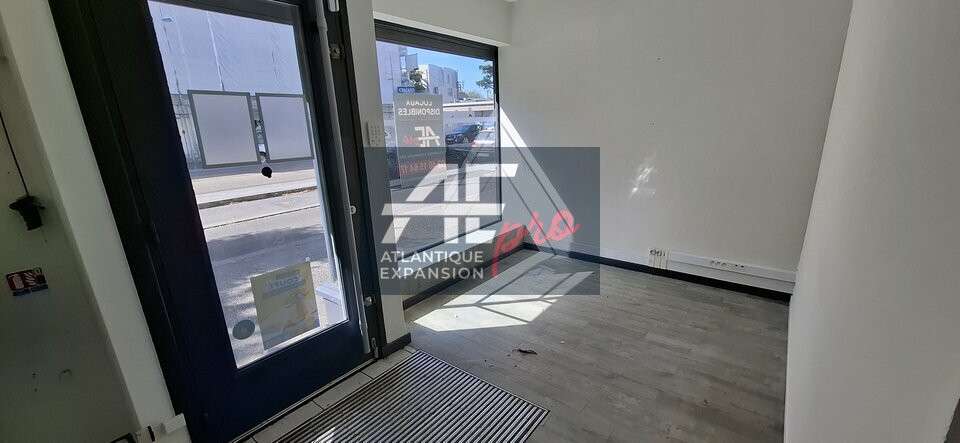 Local commercial 42m² à louer à Saint Nazaire Gare