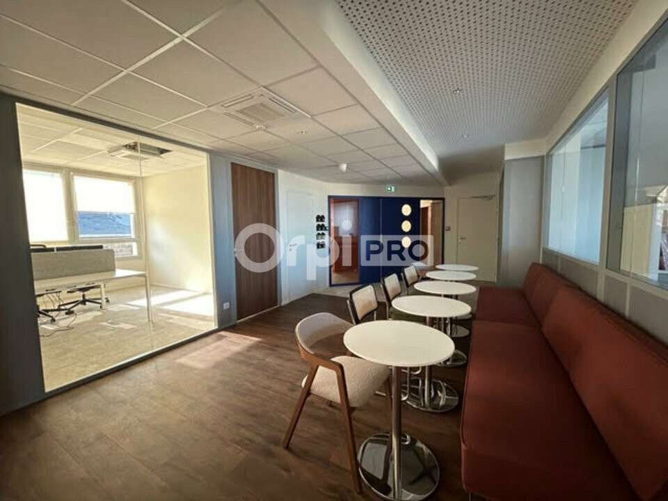A louer bureaux 327m² R+1 à Limoges centre