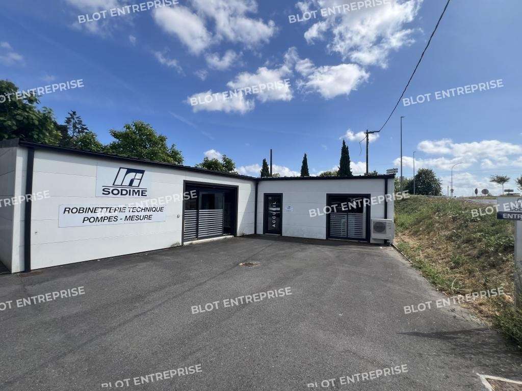 A louer bâtiment indépendant bureaux 240m² à Rezé
