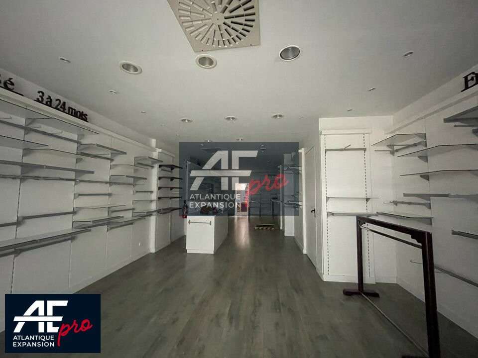 Local commercial 93m² à louer à Saint Nazaire