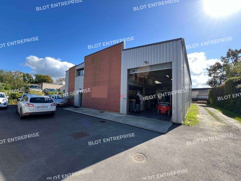 A vendre local d'activités de 540m² à la Mezière