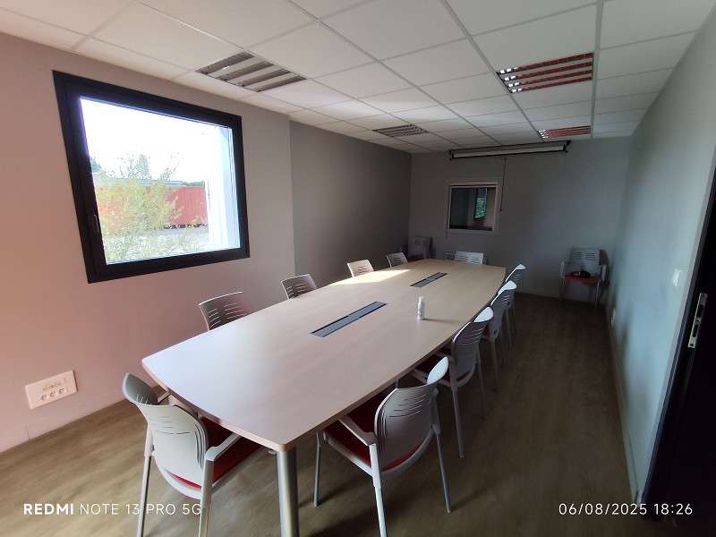 A louer bureaux 55m² zone artisanale Ergue Gaberic