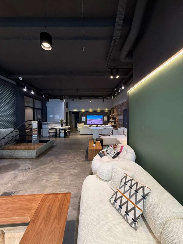 Local/bureau de 253m² à vendre à Annemasse