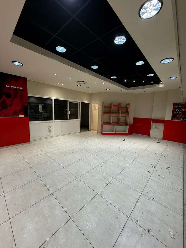 Local/bureau de 426m² à vendre à Annemasse (74)
