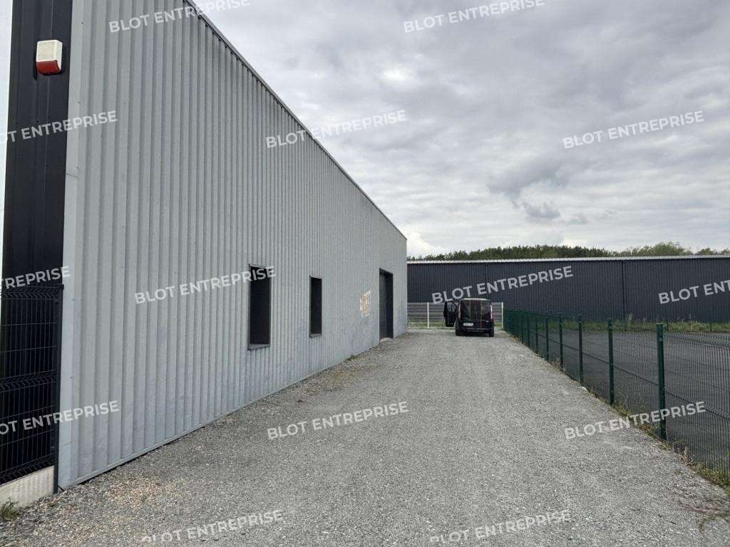 AV local activité 270m² zone dynamique Nort/Erdre