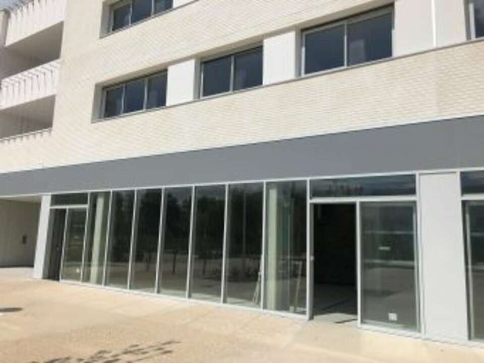 A louer local neuf 97m² à Villenave-d'Ornon