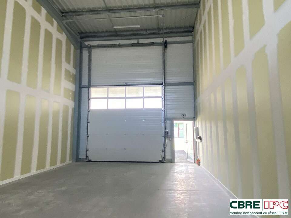Location local 216m² à Saint Martin de Seignanx