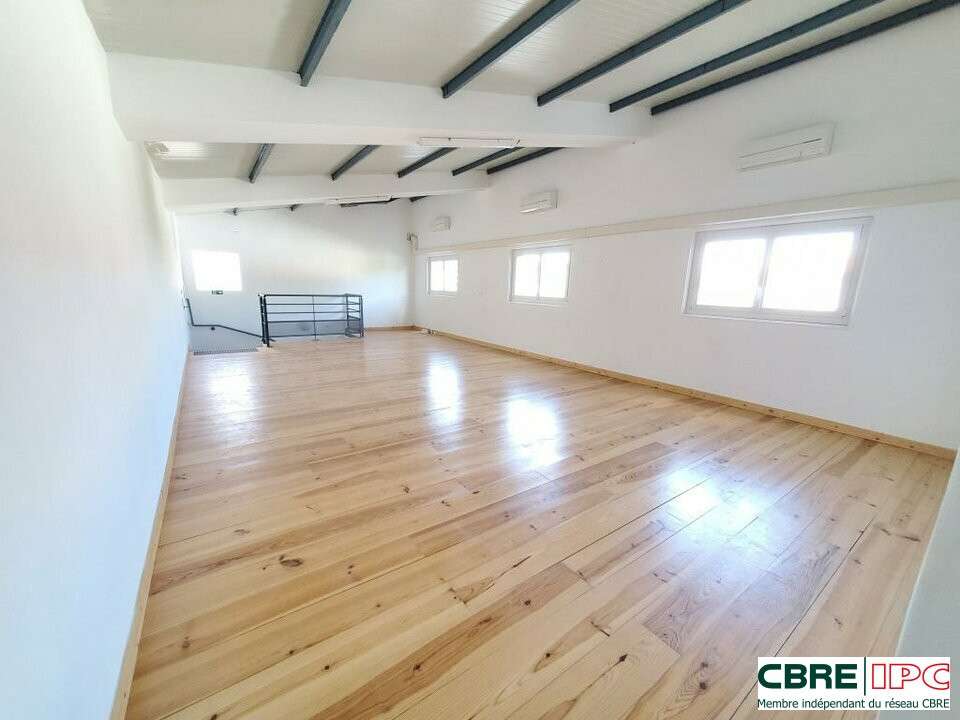 Location bureaux 200m² à Ustaritz