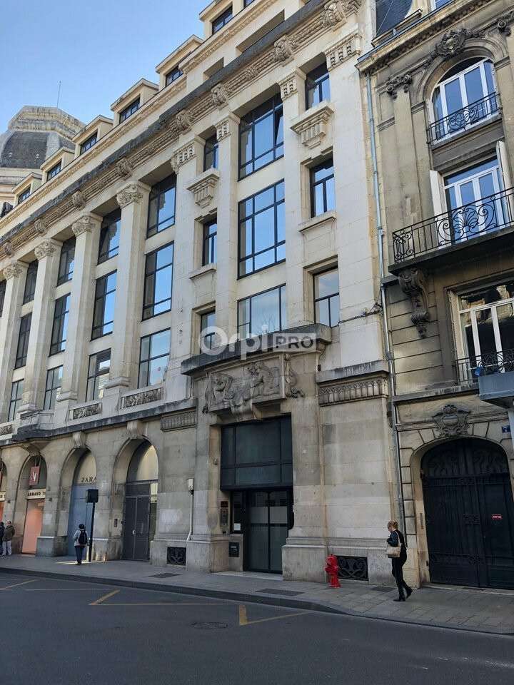 Bureaux 250m² R+2 à louer à Reims hypercentre
