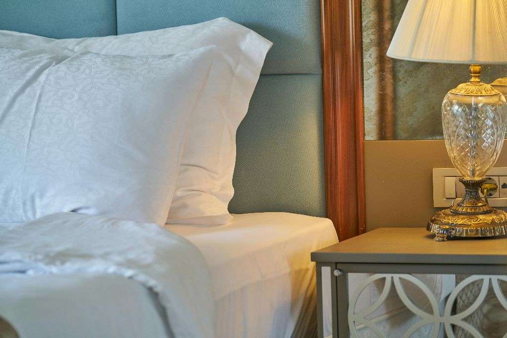 Vente hôtel bureau spa piscine tennis face mer 17
