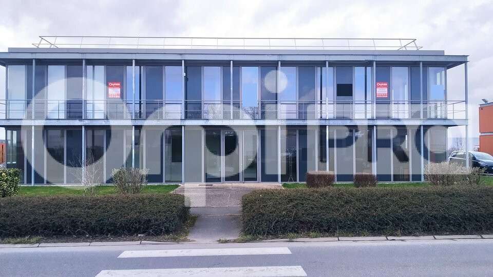 Bureau 110m² R+1 à louer à Reims Farman