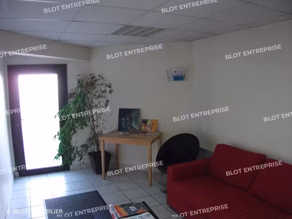 A louer bureaux 59m² à Saint-Grégoire Nord 