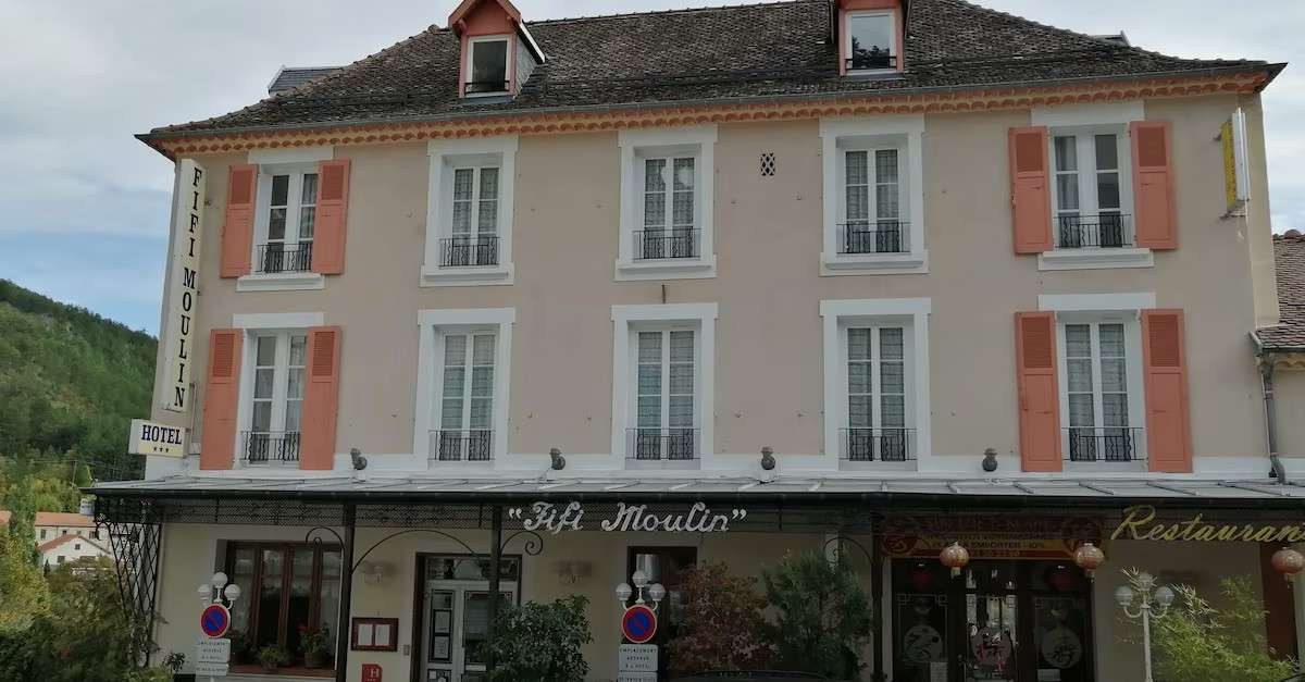 Vente hôtel bureau en 3* 12 N° en Hautes Alpes