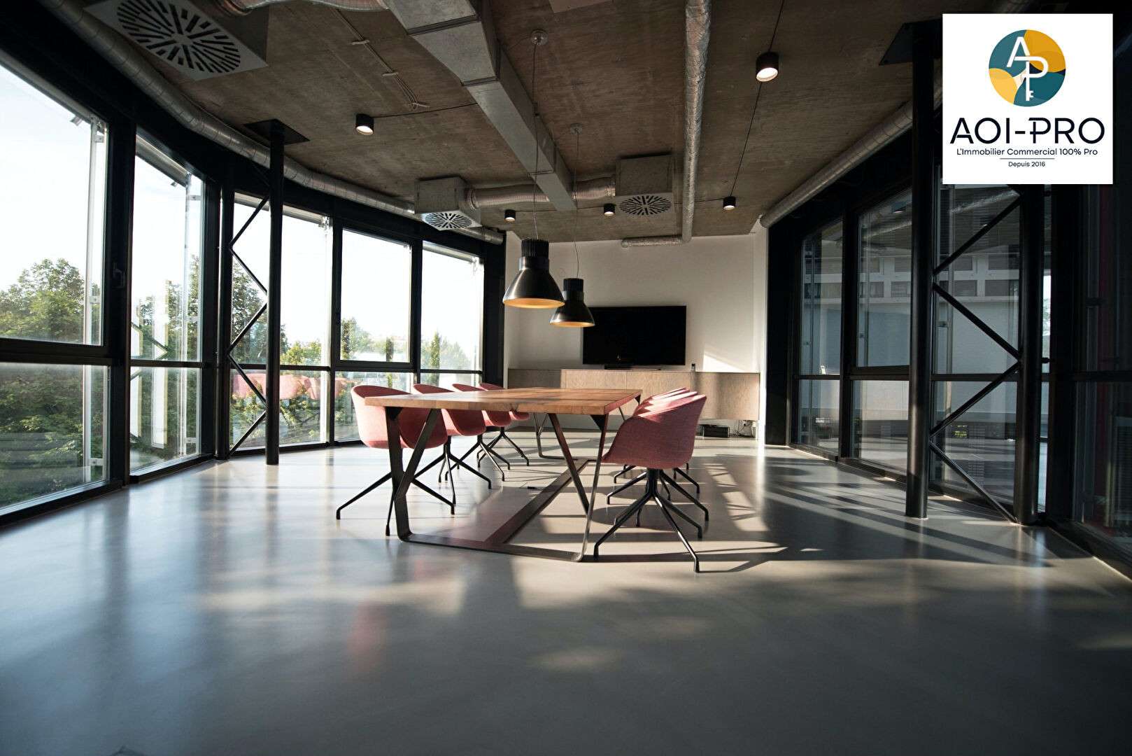 AV plateau de bureaux lumineux 230m² Parc Innolin