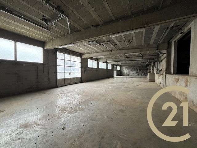 A louer local activité 550m² à Albi accès facile