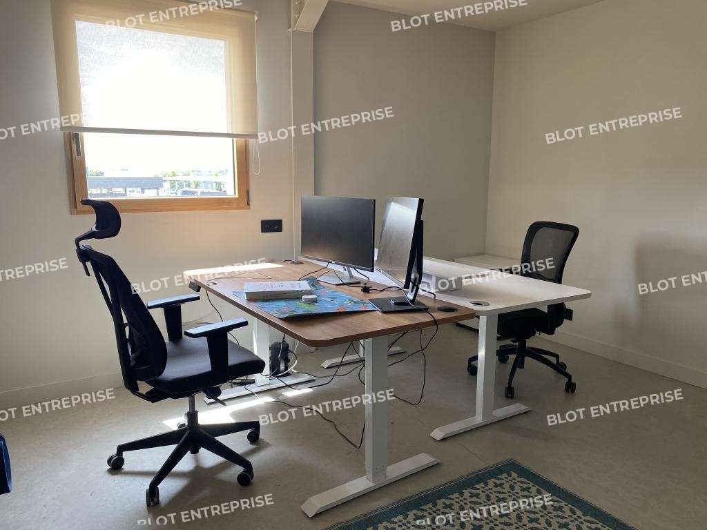 A louer bureaux de 20m² en ZA à Plouer-sur-Rance
